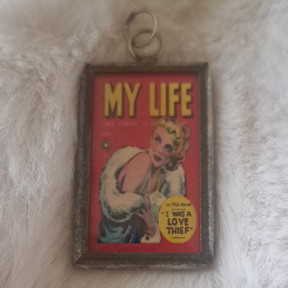 Vintage 'My Life' Double Sided Pendant Charm
